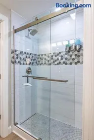 Mountain Crest Cabin - Image 1