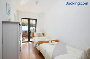 House ingrid - Image 3