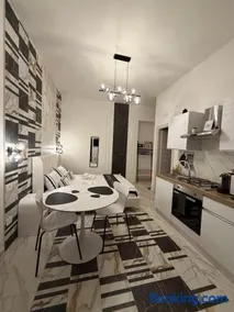 Habitat modern venery - Image 3