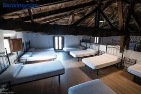 Albergue Rosalia / Pilgrim Hostel - Image 2