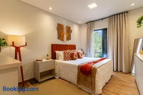 Casa de Hóspedes no Centro de Serra Negra com Suítes Maravilhosas e Experiência Exclusivas - Image 2