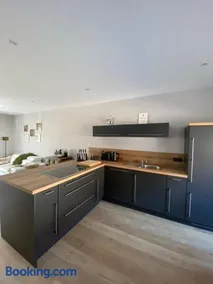 Ferienhaus mit Blick ins Grüne - Image 3