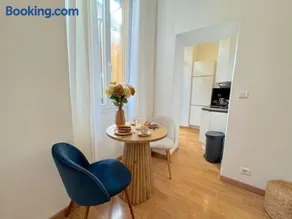 ⁂ Appartement cosy avec balcon 300m de la plage - Image 3