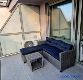 Edison Villa 313 - Image 2