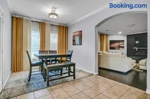 World Cup Retreat Luxury4BR Near Arlington&Dallas - Image 4