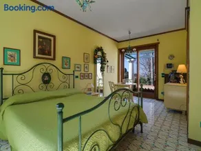 Casa Rossella - Casa con giardino by ItalianHost - Image 2