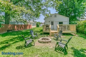 Fisherman's Cottage 3BR Lake Erie Retreat - Image 1