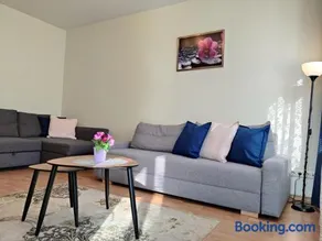 Musninkų apartment near Akropolis - Image 1