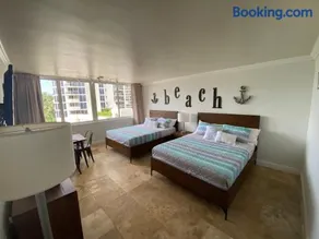 Beachfront condo in Miami! - Image 4