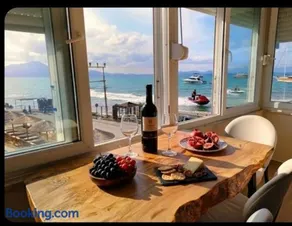 AFİFE Apart, Kusadasi,Denize ve Plaja Sıfır - Image 1