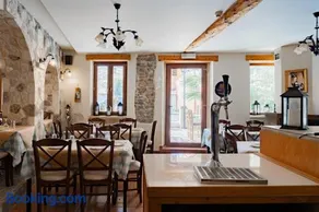 Takis Family Corfu - Image 3