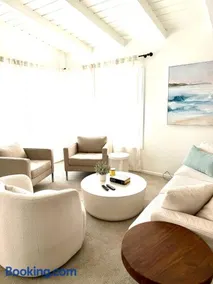 Steps to Sand Cozy 3BR Partial Ocean Views - Image 2