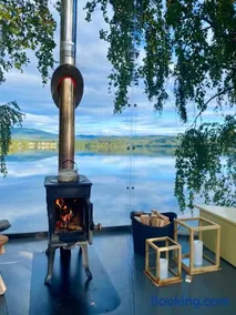 Specatular glass-igloo by the water! - Image 4