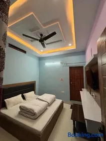 Hotel Om Palace - Image 3