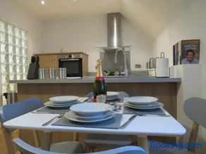 Hamilton Apartment - Image 5