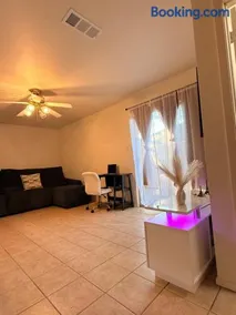 My apartment in Georgetown 2 Bedroom - Image 2