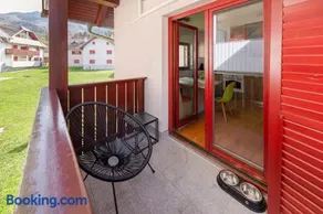 Timber Apartment - Image 1