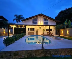 Casa com Jacuzzi Aquec Praia Daniela Próx Jurere - Image 3
