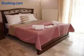 Nikitas Apartment - Image 4