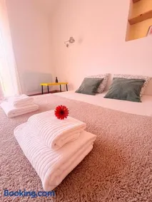 Bormes center 75 m2 artistic stay 2 to 4 people - Image 3