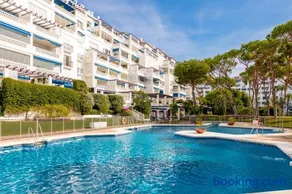 Lujoso Apartamento de 2 dormitorios en Banús - Image 5
