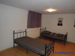 Ferienwohnung Monteurzimmer 2 Haus Arnstadt - Image 4