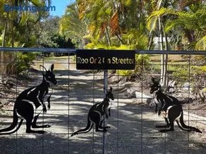 Roo Or 2 on Streeter - Image 1
