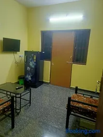 Shanaya Holiday Apartment - Image 2