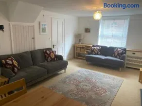 Bimble Cottage-2 beds-Gorgeous Sunny Garden - Image 3