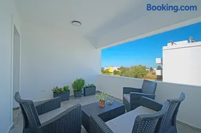 Gennadi Escape House - Image 5