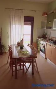 Catherine Seaside Apartment - Image 2