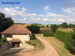 Gite Equipe avec Espace Vert - Image 1
