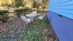 Family-Friendly 3-Bedroom Escape with Boat or RV Parking - Image 2