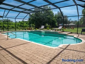 Private, Island Oases w Heated Pool & ahhh the spa!! - Image 2