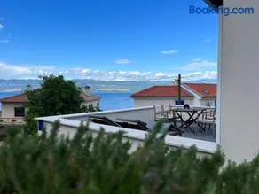 Apartment Arte Vrbnik - Image 1
