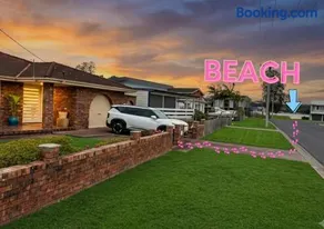 100m to Beach&Shop Spacious Pristine One Story Family Home - Image 2
