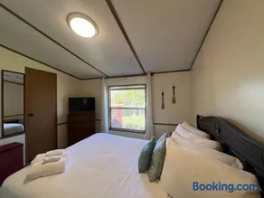 Simple Blessings Sleeps 6 - Image 2
