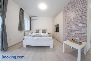 Pegasus apartments - Image 2