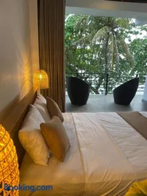 Bloom Beach Villa - Image 5