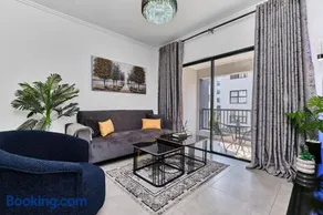 AYA Luxury Apartment - Image 2