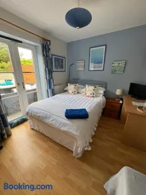 Comfortable Guest stay in Paddock Wood and we also offer second bedroom for children or friends travelling together - Image 1