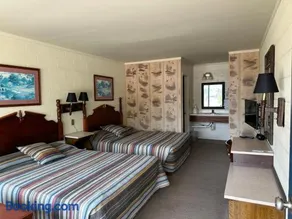Paris Landing Motel - Image 1