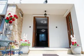 Cozy House - Image 1