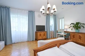 Exclusive Entry: Cozy Guestroom - Image 2