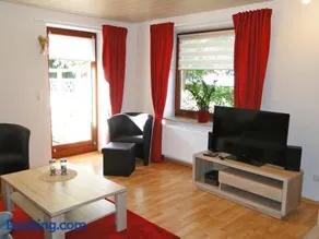 Skrey's To Hus - Image 1