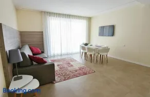 3 Amici Suites - Image 2