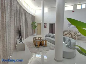 Ebreez lounge - Image 3
