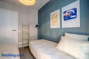 Luxury Apartment with 2 Patios by Beach - Image 4
