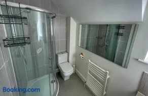 Cherryford House - Image 3