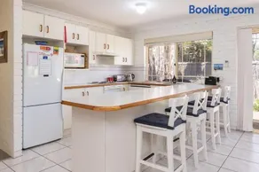 3 Melaleuca - Image 1